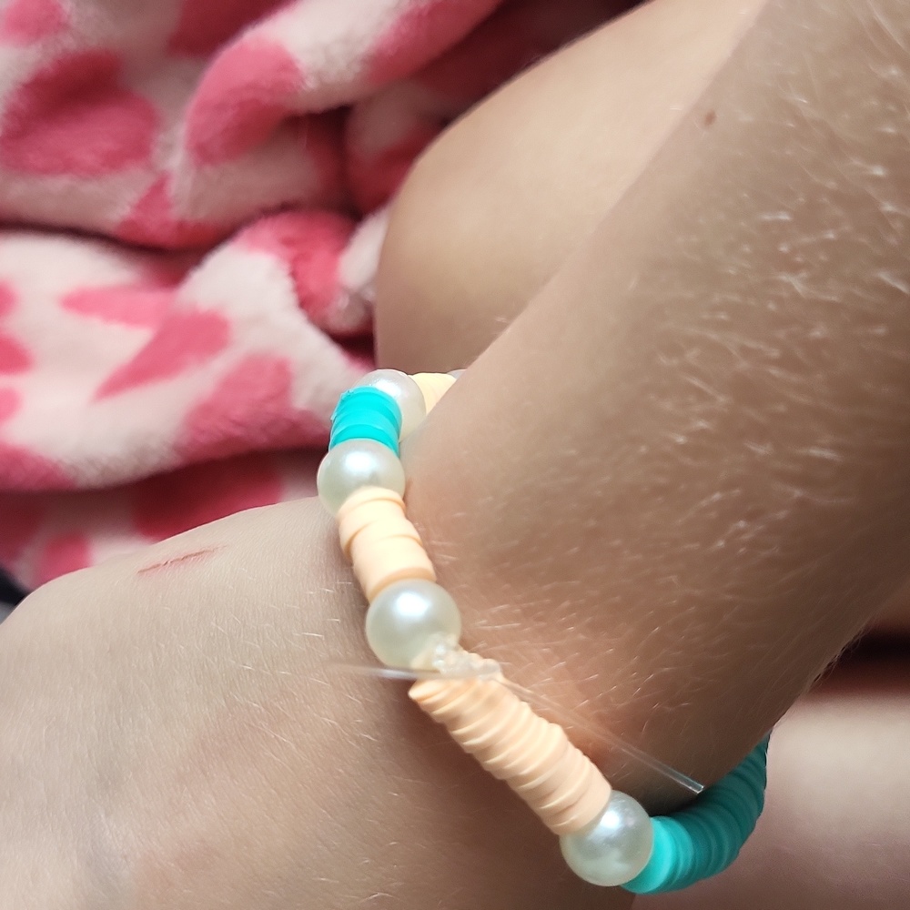 Bracelets - Picture 2 of 2
